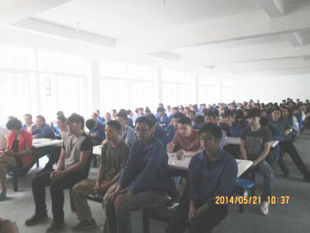 2014年6月19日，紀(jì)龍電器管理升級(jí)誓師大會(huì)召開(kāi)