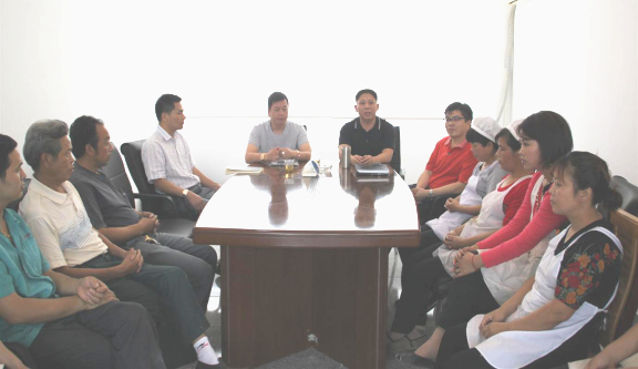 正睿老師、維杰管理干部召開調(diào)研座談會