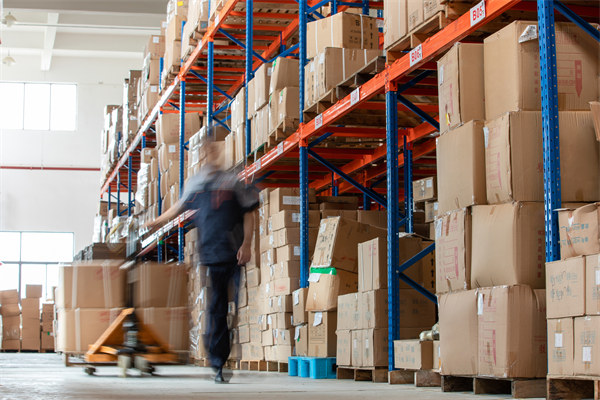 如何讓員工參與部門的規(guī)劃與決策？