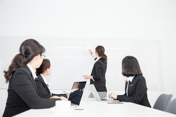 「精益生產(chǎn)咨詢」如何提高員工滿意度和生產(chǎn)力？