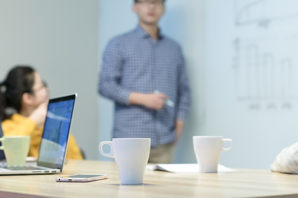 年度經(jīng)營(yíng)計(jì)劃與戰(zhàn)略規(guī)劃：相輔相成，共同發(fā)展