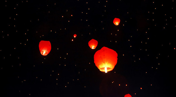 重慶傳統(tǒng)行業(yè)塌方，罪魁禍?zhǔn)拙故欠績(jī)r(jià)？