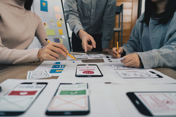 品牌設(shè)計：打造獨特形象，提升品牌知名度