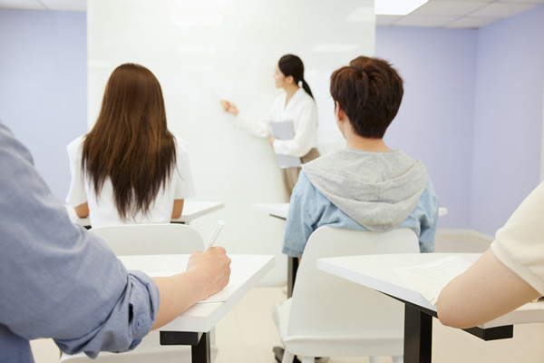 人才梯隊建設：培養(yǎng)儲備，確保企業(yè)持續(xù)發(fā)展