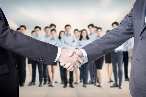 戰(zhàn)略轉(zhuǎn)型：再造競爭優(yōu)勢，開拓新局面