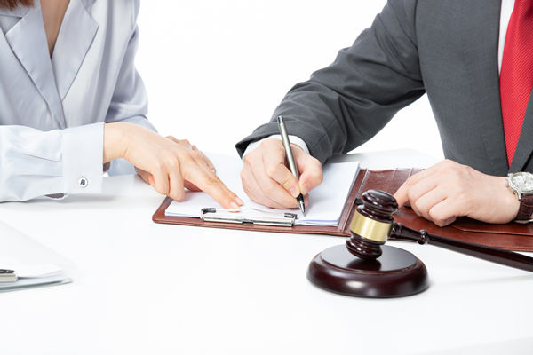 集團(tuán)法務(wù)合規(guī)管控：保障企業(yè)合法權(quán)益，降低法律風(fēng)險(xiǎn)