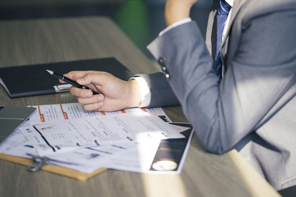 超越招聘：全面解析人力資源管理中的選、育、用、留