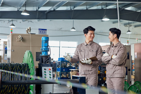 制造業(yè)管理新策略，引領(lǐng)企業(yè)高效運(yùn)營，提升競爭力