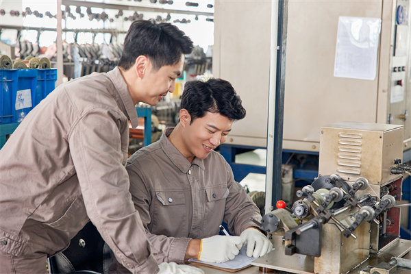 如何運(yùn)用精益生產(chǎn)助力企業(yè)降低成本，提升競(jìng)爭力？