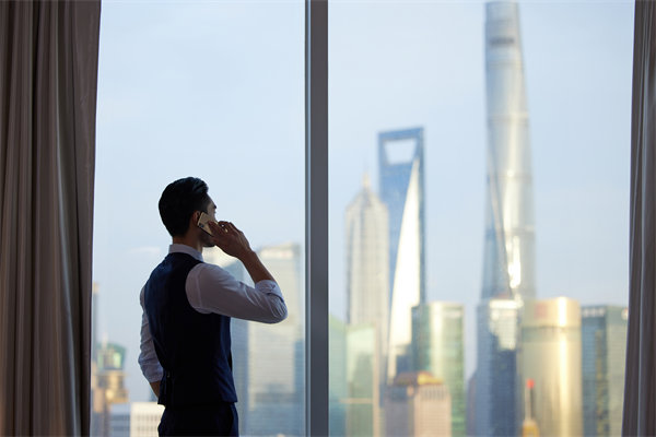 領(lǐng)導(dǎo)智慧：培養(yǎng)卓越領(lǐng)導(dǎo)者，引領(lǐng)企業(yè)不斷前行