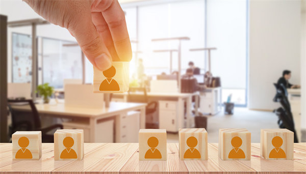 人才挖掘與選拔：全面評估候選人能力，選拔優(yōu)秀人才