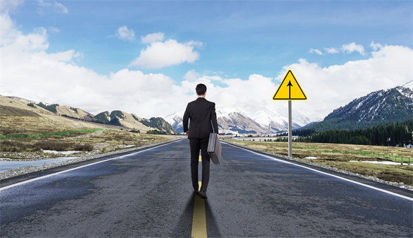 戰(zhàn)略眼光：洞察市場趨勢，搶占先機引領(lǐng)未來