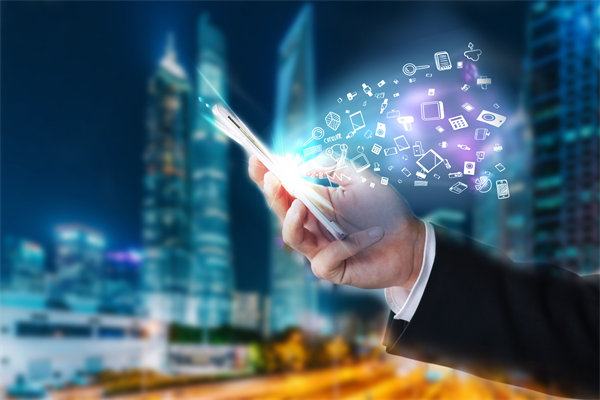 加強(qiáng)集團(tuán)管控信息化建設(shè)，提升決策支持與數(shù)據(jù)分析能力