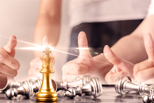 戰(zhàn)略咨詢創(chuàng)新驅(qū)動(dòng)，激發(fā)企業(yè)活力，鑄就長(zhǎng)青基石