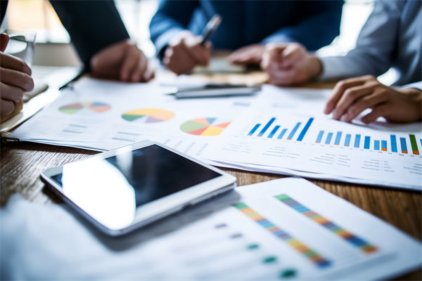 企業(yè)如何通過上年度的結(jié)果，修正下年度的經(jīng)營計劃？