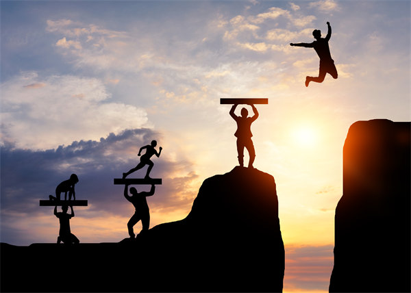 如何構(gòu)建高效能的組織架構(gòu)以驅(qū)動(dòng)企業(yè)的業(yè)務(wù)發(fā)展？