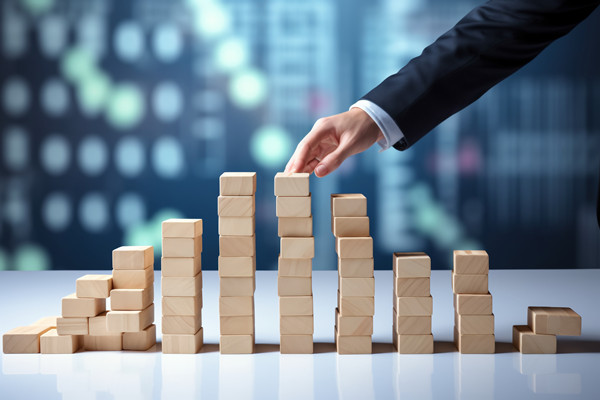 如何構(gòu)建有效的集團(tuán)風(fēng)險(xiǎn)管理框架，應(yīng)對不確定性？