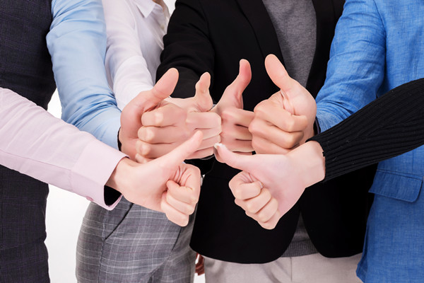 如何設(shè)計(jì)高效的組織溝通機(jī)制，確保信息暢通無阻？