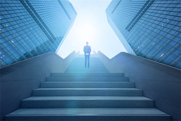 如何平衡新老員工薪酬差異，促進(jìn)團(tuán)隊(duì)和諧與效率？