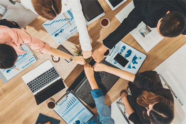 如何構(gòu)建核心競(jìng)爭(zhēng)力以實(shí)現(xiàn)可持續(xù)發(fā)展戰(zhàn)略？