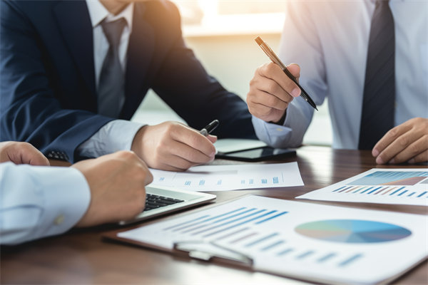 集團(tuán)內(nèi)部溝通機(jī)制如何優(yōu)化，促進(jìn)信息暢通？