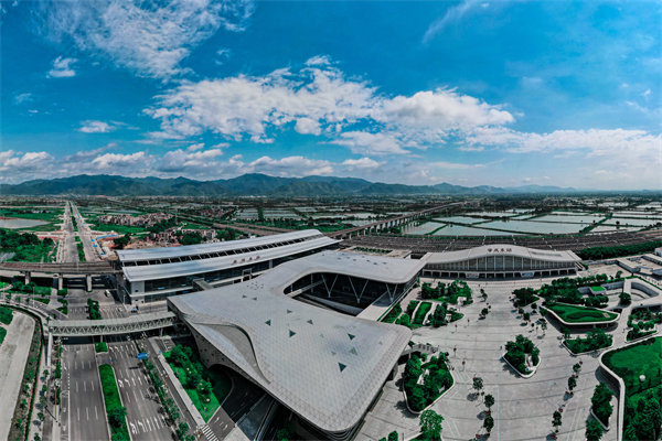 管理咨詢?nèi)绾螢檎貞c企業(yè)戰(zhàn)略規(guī)劃提供新視角？