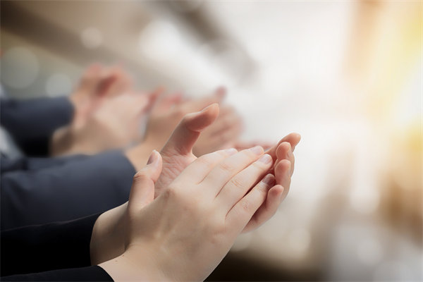 00后吐槽公司無(wú)效加班被開(kāi)除，企業(yè)戰(zhàn)略有何感悟？