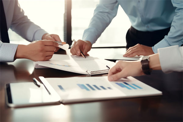 如何確保薪酬績(jī)效體系公平透明，增強(qiáng)員工信任？