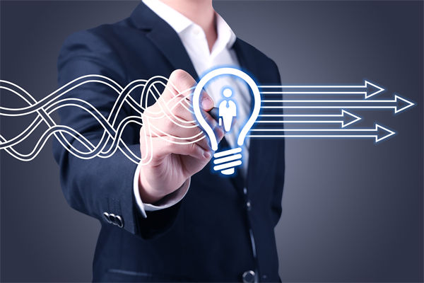 環(huán)境快速變化，企業(yè)如何靈活調(diào)整組織規(guī)劃以應(yīng)對(duì)挑戰(zhàn)？