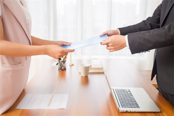 招聘過程中，如何平衡能力與潛力，篩選最佳候選人？