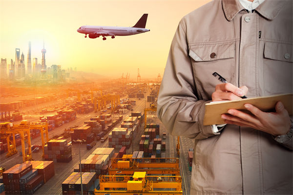 美聯(lián)儲(chǔ)宣布降息25個(gè)基點(diǎn)，對(duì)國(guó)內(nèi)制造業(yè)供應(yīng)鏈的影響