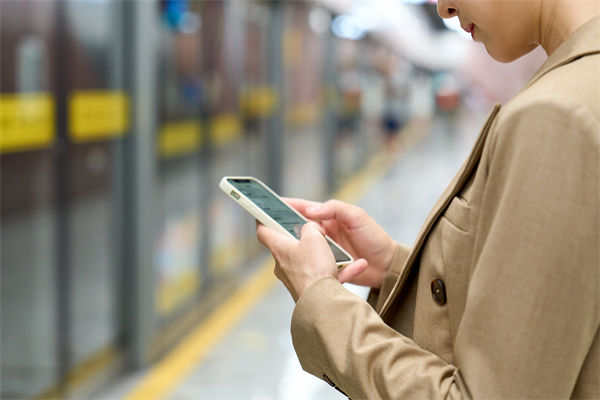 國產(chǎn)手機(jī)均價(jià)已逼近4000元，對(duì)企業(yè)薪酬管理的啟示