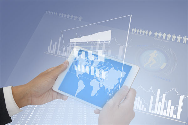 如何進(jìn)行中期評估，及時調(diào)整年度經(jīng)營計劃方向？