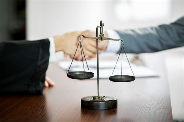 二十國(guó)集團(tuán)里約峰會(huì)將會(huì)卓有成效，對(duì)集團(tuán)管控的啟示