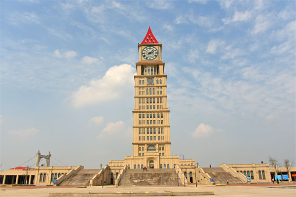 贛州戰(zhàn)略咨詢公司如何幫助企業(yè)制定長遠發(fā)展規(guī)劃？