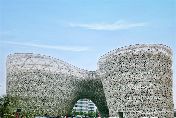 株洲戰(zhàn)略咨詢公司如何為企業(yè)定制長遠發(fā)展規(guī)劃？