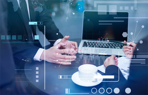 品牌戰(zhàn)略管理中，如何有效應(yīng)對(duì)市場(chǎng)變化與消費(fèi)者需求？