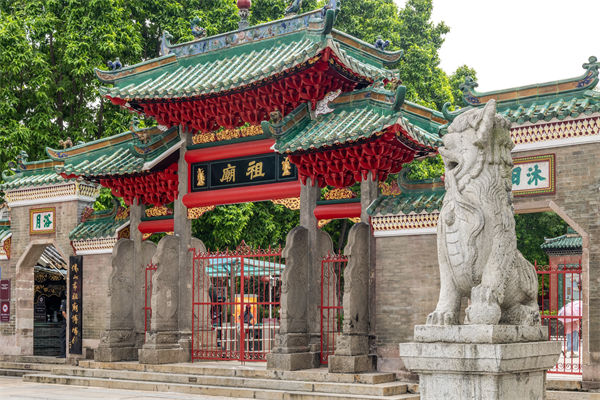 佛山薪酬咨詢公司如何助力企業(yè)平衡薪酬與績效？