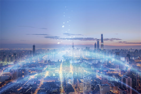 在全球化背景下，企業(yè)如何構(gòu)建競爭優(yōu)勢的戰(zhàn)略框架？