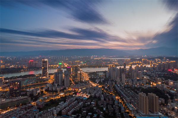 企業(yè)如何借助福州咨詢公司優(yōu)化組織運(yùn)作流程與效能？