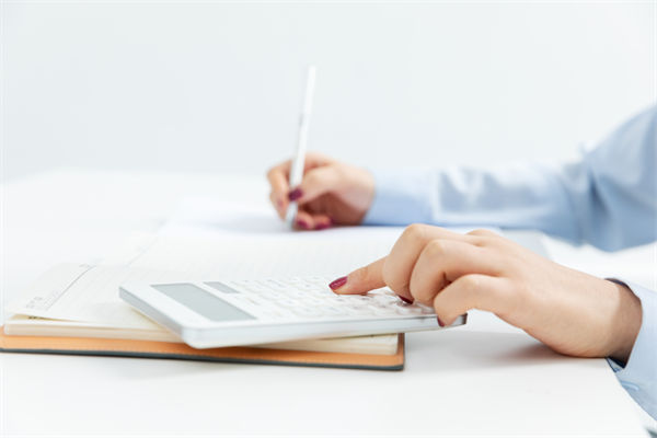 充電寶公司494名員工年入超百萬，對企業(yè)預(yù)算的啟示