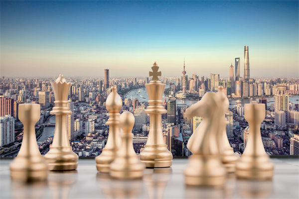 行業(yè)變革洶涌，戰(zhàn)略咨詢?cè)鯓訋推髽I(yè)提前布局贏得未來？