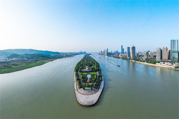 長沙戰(zhàn)略咨詢公司如何幫傳統(tǒng)企業(yè)突破發(fā)展瓶頸實(shí)現(xiàn)轉(zhuǎn)型？