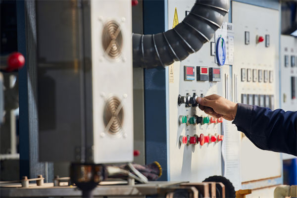 設(shè)備故障拖慢進(jìn)度，精益生產(chǎn)怎樣打造零故障車間？