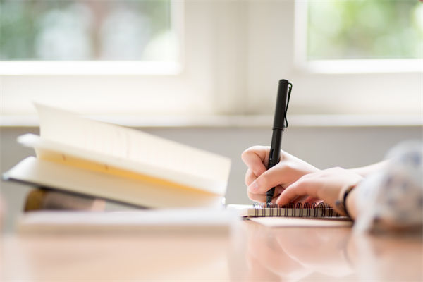 文化管理考核失效，員工參與度低，如何重塑激勵(lì)機(jī)制？