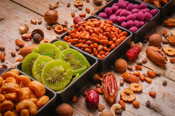 品牌營(yíng)銷分析：第一批開(kāi)零食店的人，賺夠千萬(wàn)離場(chǎng)了