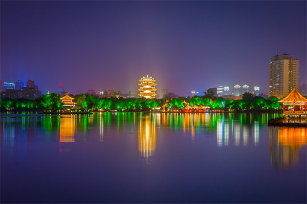 營(yíng)銷轉(zhuǎn)化率低迷？濟(jì)南營(yíng)銷咨詢公司如何精準(zhǔn)打通獲客變現(xiàn)鏈路？