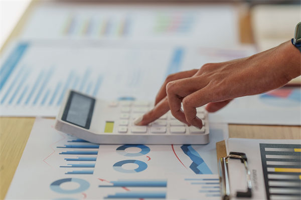 執(zhí)行與預算嚴重脫節(jié)，企業(yè)如何構建動態(tài)監(jiān)控與調(diào)整機制？