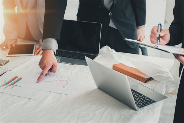 戰(zhàn)略規(guī)劃年年重做卻無效，到底缺了哪環(huán)落地邏輯？