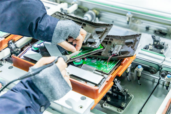 如何通過精益生產(chǎn)優(yōu)化生產(chǎn)布局，提升整體生產(chǎn)效率？